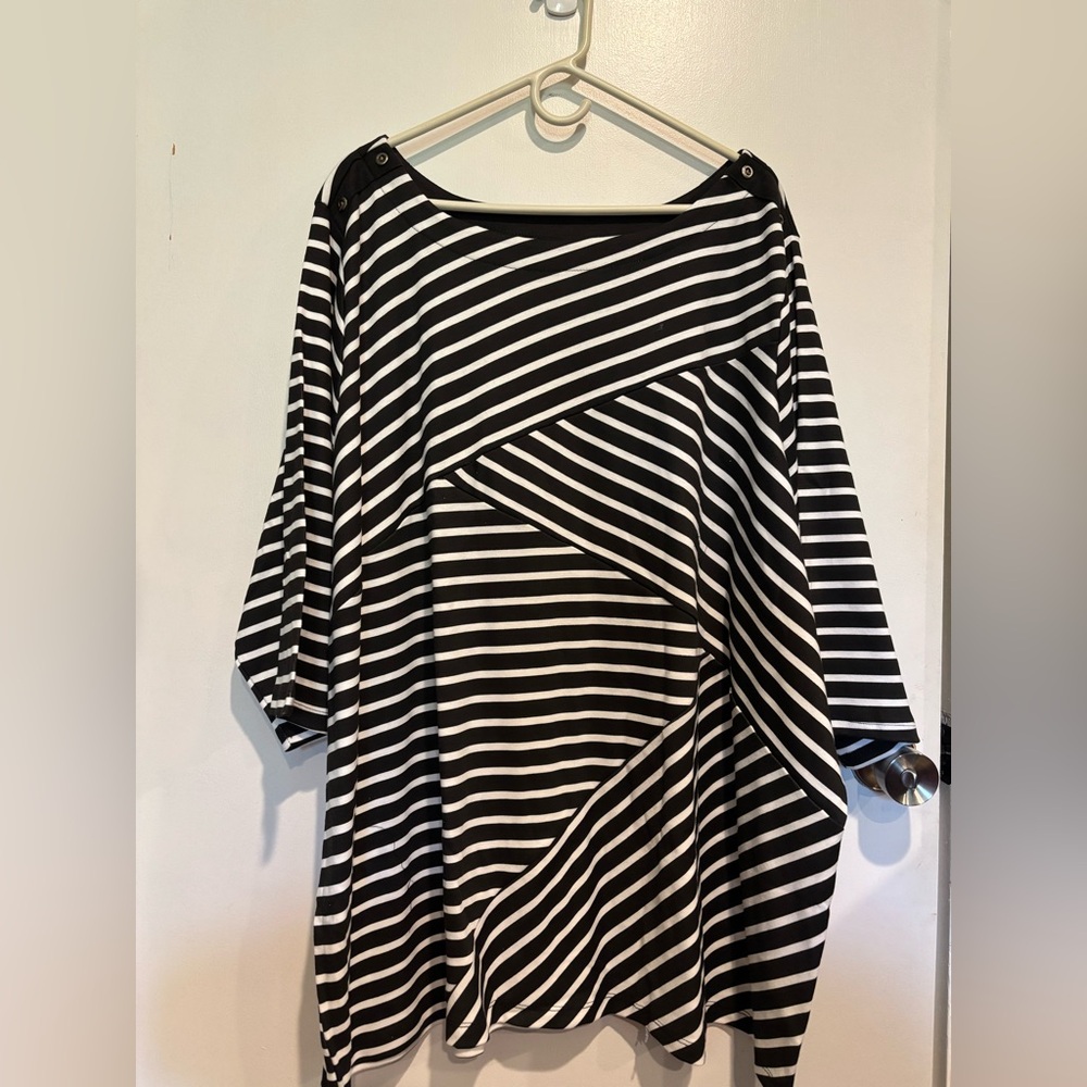 Woman Within Black & White Striped Tunic Top – Size 4X (NWOT)